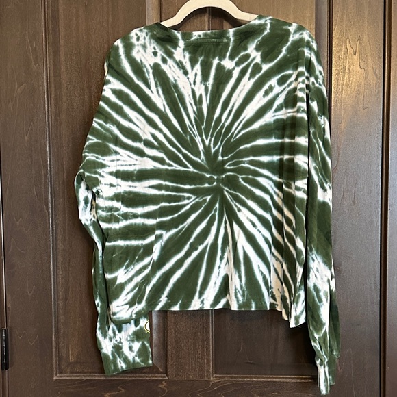 Green Bay Packers Women’s Cropped Tie-Dye Long Sleeve Shirt - Picture 4 of 4